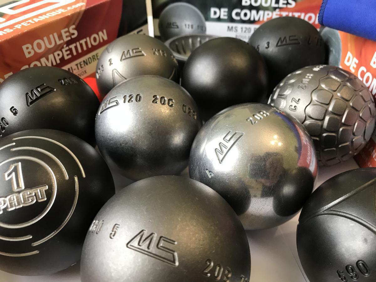 Interview d'Amador SANCHEZ dirigeant de la société MS Pétanque Interview d'Amador SANCHEZ dirigeant de la société MS Pétanque