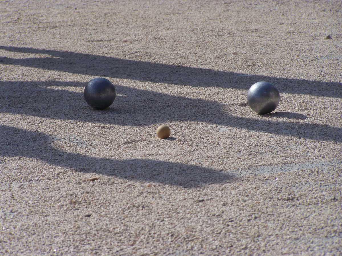 Conseils pour débuter à la pétanque : Une bonne pratique Conseils pour débuter à la pétanque : Une bonne pratique