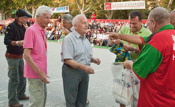 L'adieu à Claude L'adieu à Claude