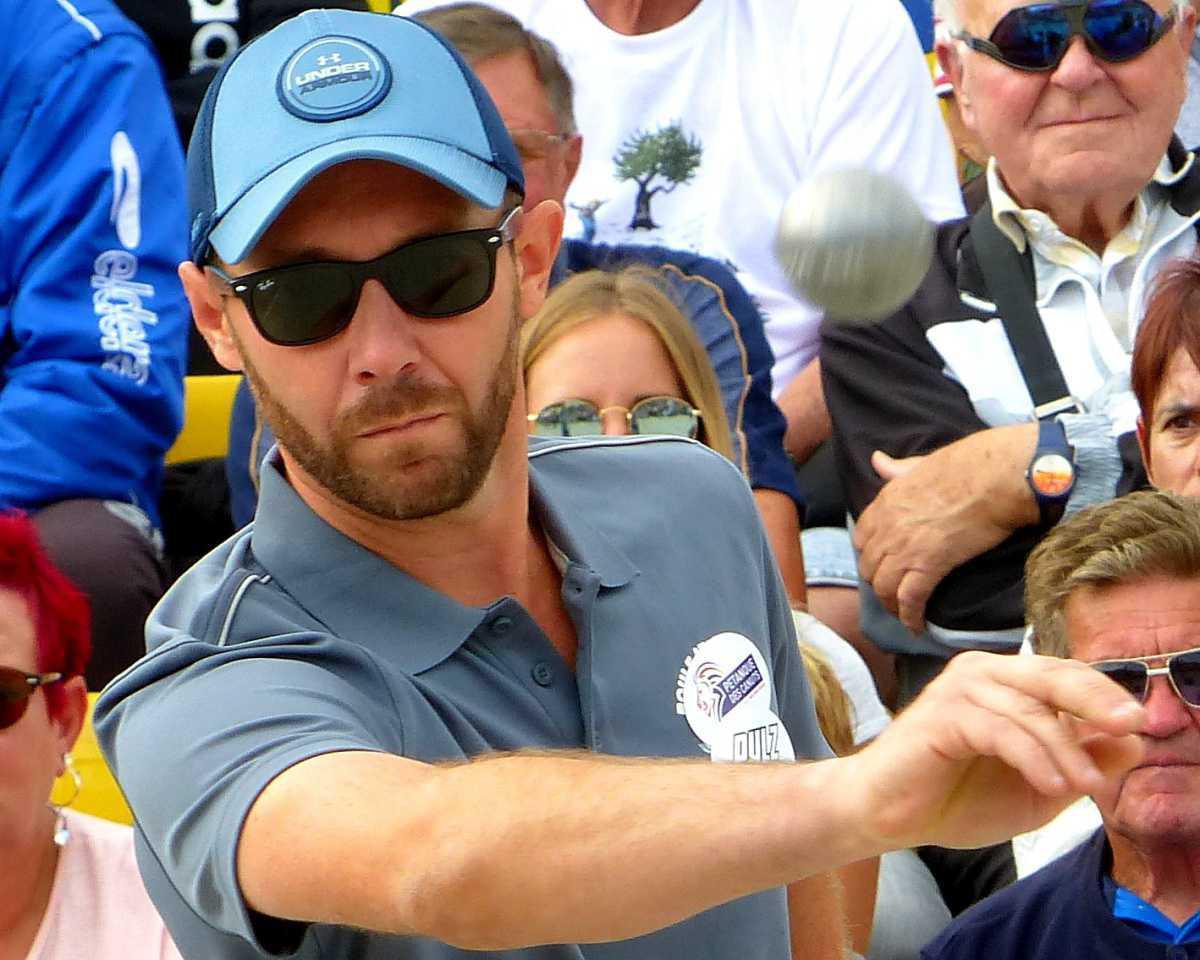 Huit clubs pour un titre Huit clubs pour un titre