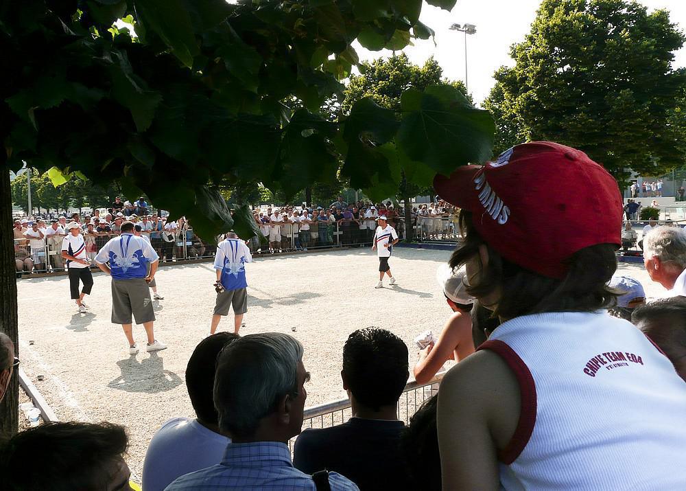 Championnats, quantité ou qualité ? Championnats, quantité ou qualité ?