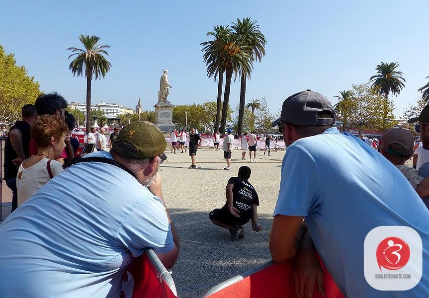 Les Bleuets survolent le Lamperti