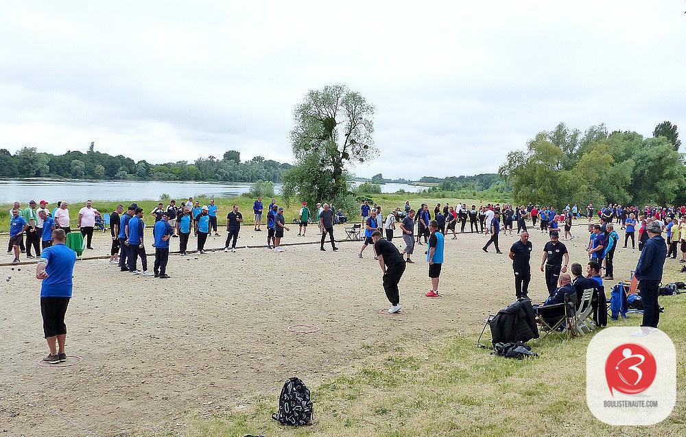 National à pétanque de Châteauneuf-sur-Loire 2024 : Un joyau rare au cœur de la Région Centre-Val de Loire National à pétanque de Châteauneuf-sur-Loire 2024 : Un joyau rare au cœur de la Région Centre-Val de Loire