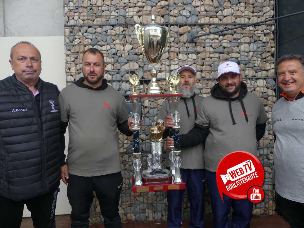 L'œil de Pierre FIEUX : National triplette à pétanque des Bords de Loire, Andrézieux-Bouthéon TOP 1000 L'œil de Pierre FIEUX : National triplette à pétanque des Bords de Loire, Andrézieux-Bouthéon TOP 1000