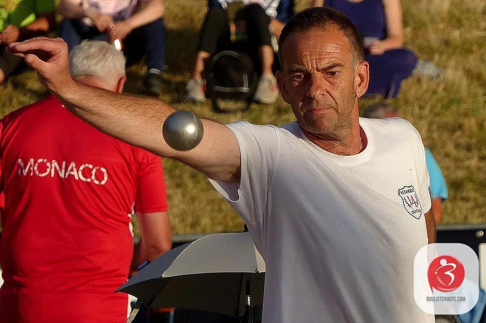 Soirée pétanque, vendredi à Châteauneuf-sur-Loire : Doublettes d'exception contre l'élite du Loiret Soirée pétanque, vendredi à Châteauneuf-sur-Loire : Doublettes d'exception contre l'élite du Loiret