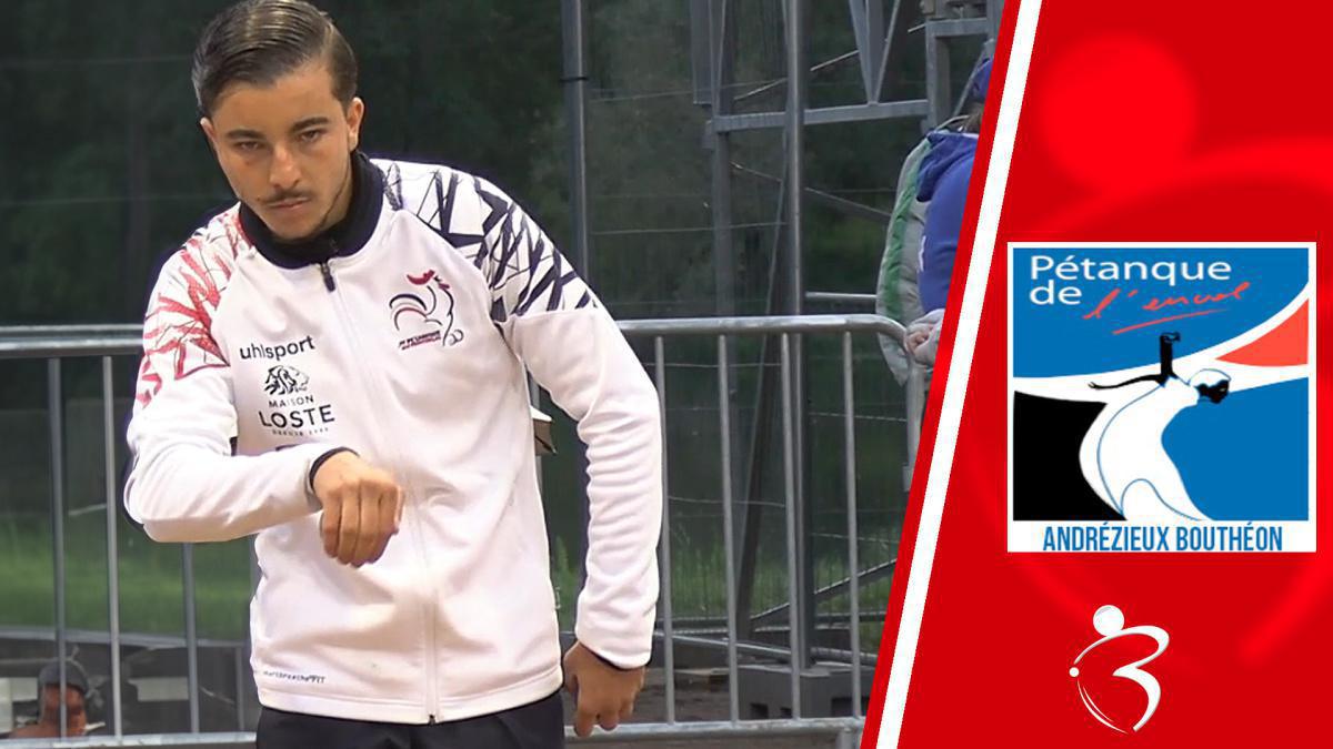 La série de vidéos "National triplette à pétanque d'Andrézieux-Bouthéon, TOP 1000 édition 2024" La série de vidéos "National triplette à pétanque d'Andrézieux-Bouthéon, TOP 1000 édition 2024"