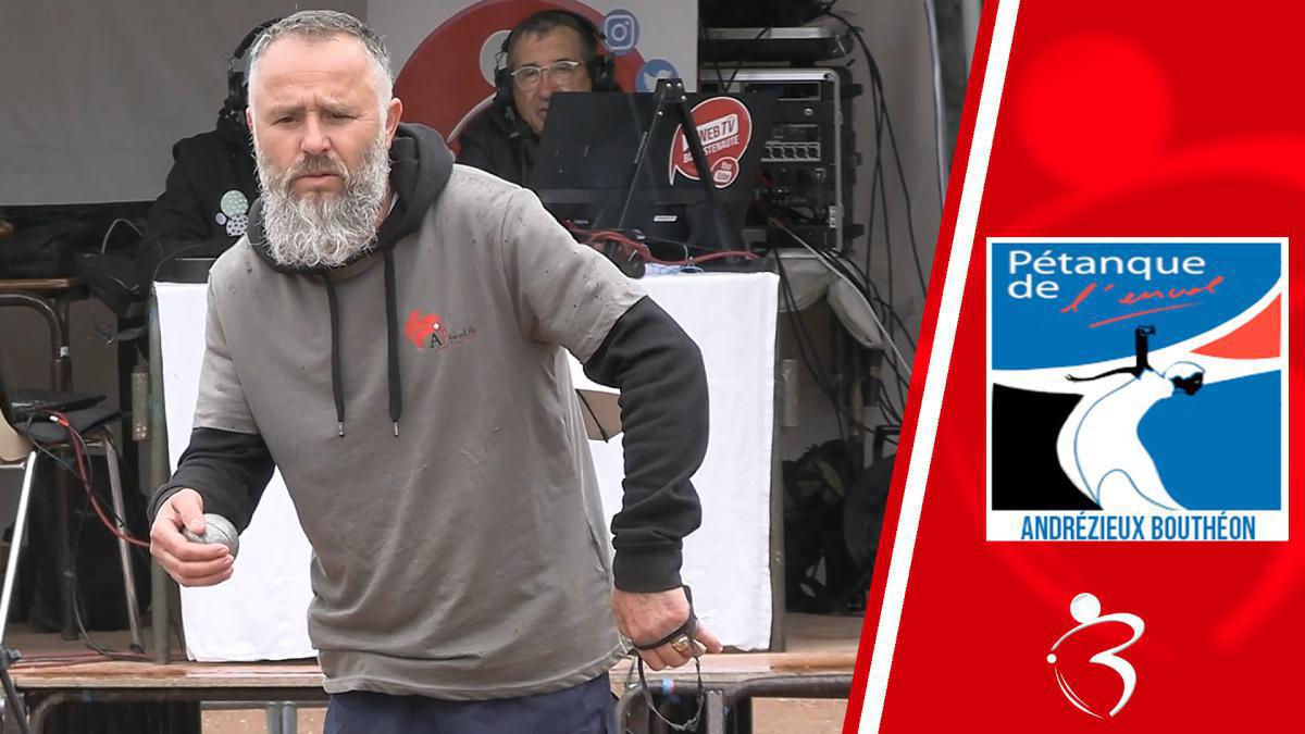 La série de vidéos "National triplette à pétanque d'Andrézieux-Bouthéon, TOP 1000 édition 2024" La série de vidéos "National triplette à pétanque d'Andrézieux-Bouthéon, TOP 1000 édition 2024"