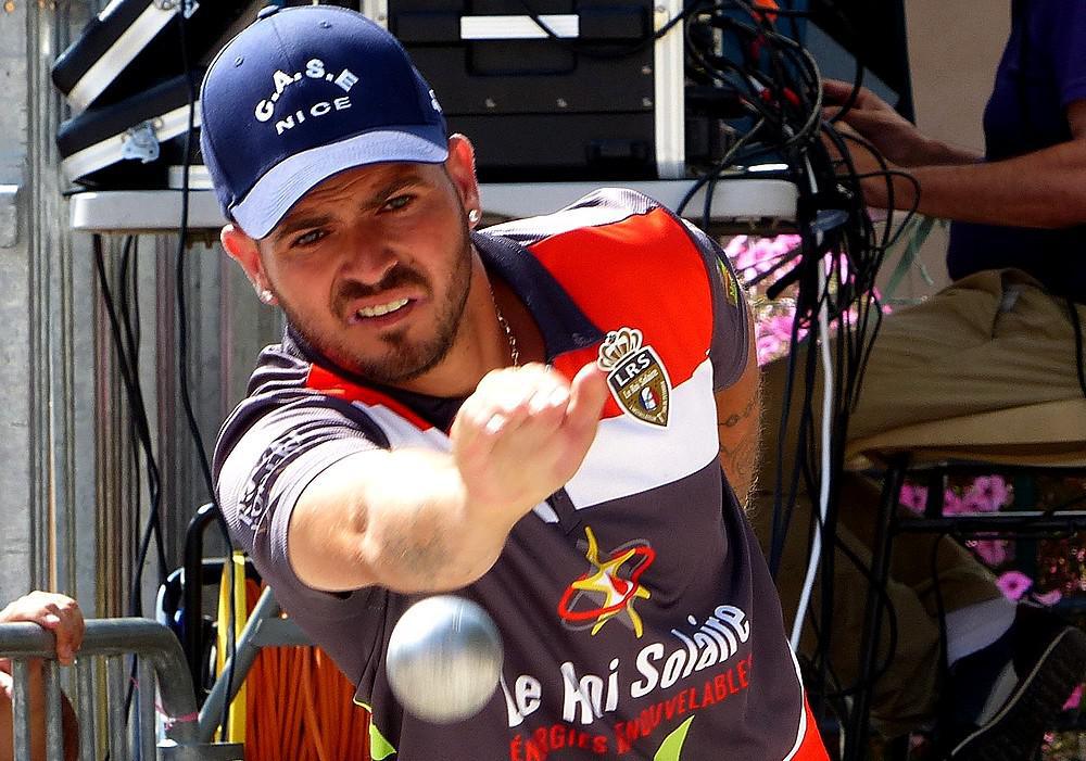 Pétanque : Duos de stars dans les Alpilles