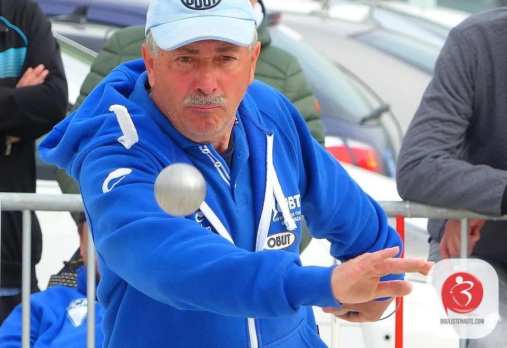 Dylan ROCHER proche de la perfection : 98 boules sur 100 à Montpellier 3M Pétanque 2024 Dylan ROCHER proche de la perfection : 98 boules sur 100 à Montpellier 3M Pétanque 2024