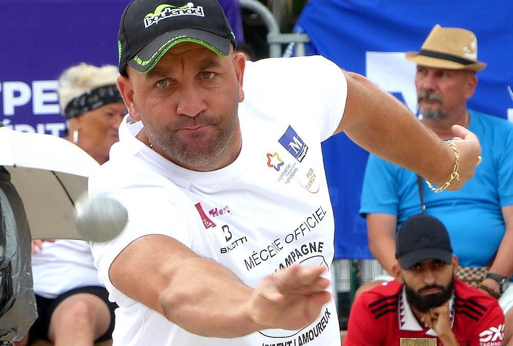 Pétanque : Sarrazin part en beauté Pétanque : Sarrazin part en beauté