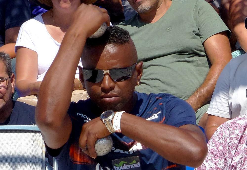 Pétanque : Sarrazin part en beauté Pétanque : Sarrazin part en beauté