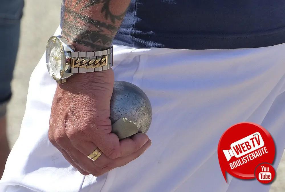 Faut-il introduire un temps mort à la pétanque, à l'instar d'autres sports ? Faut-il introduire un temps mort à la pétanque, à l'instar d'autres sports ?