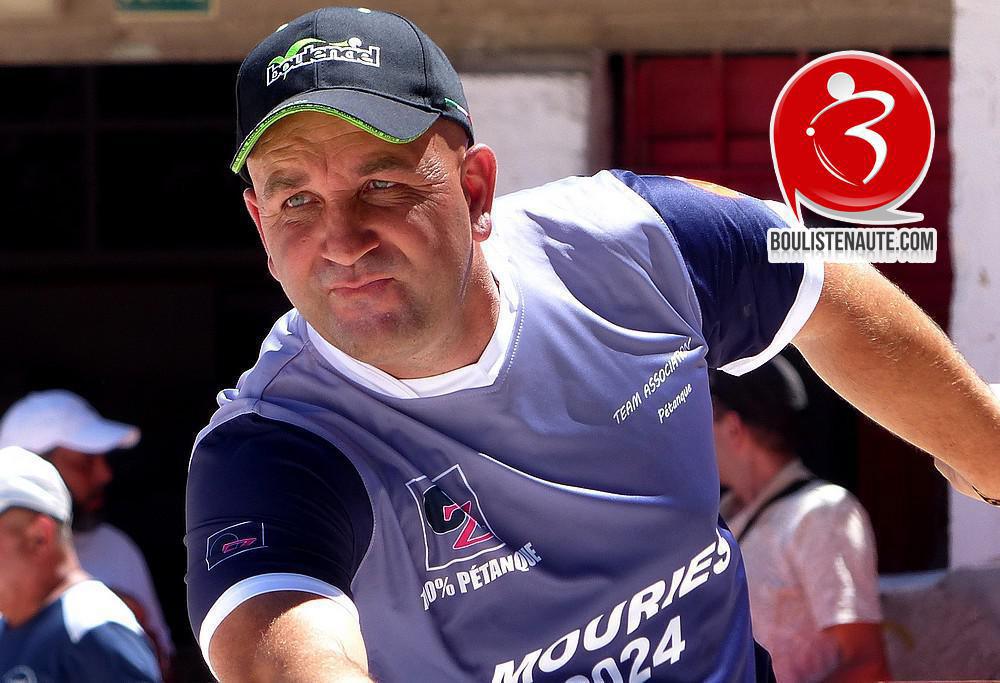 Pétanque : Nyons, seuls dans l'arène Pétanque : Nyons, seuls dans l'arène