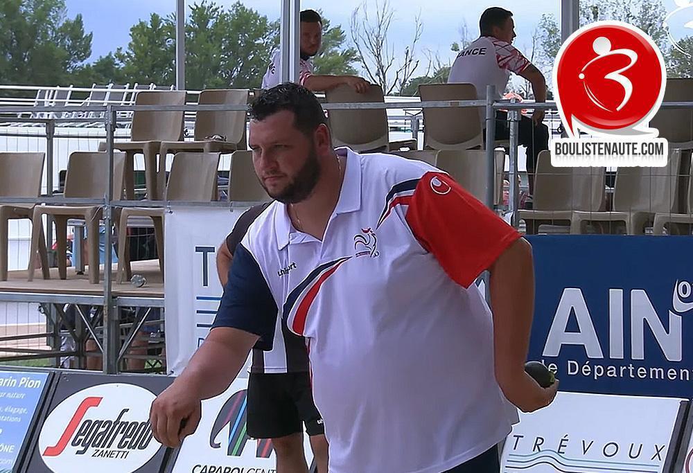 Le Championnat du Var tête-à-tête : une bataille entre l’élite de la pétanque Le Championnat du Var tête-à-tête : une bataille entre l’élite de la pétanque