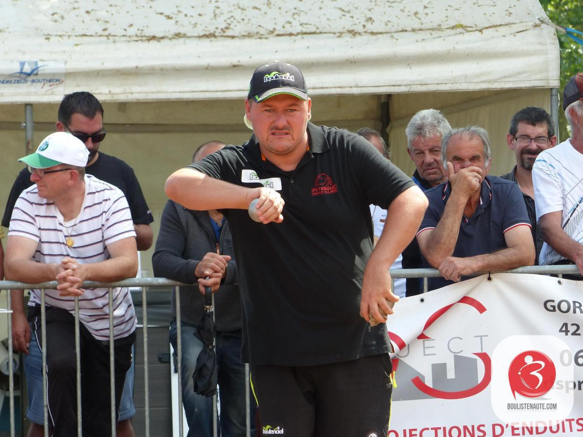 Pierrefort, capitale de la pétanque régionale pendant 4 jours !