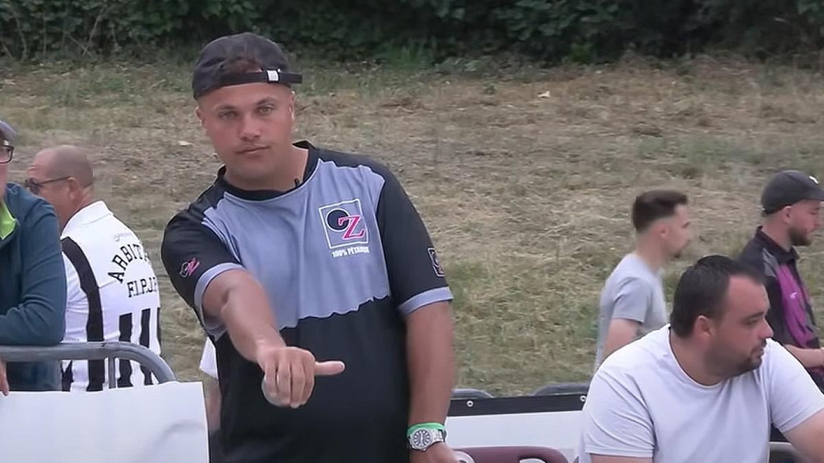 La pétanque en format roi : tête-à-tête « Plein Fer » au château de Percey