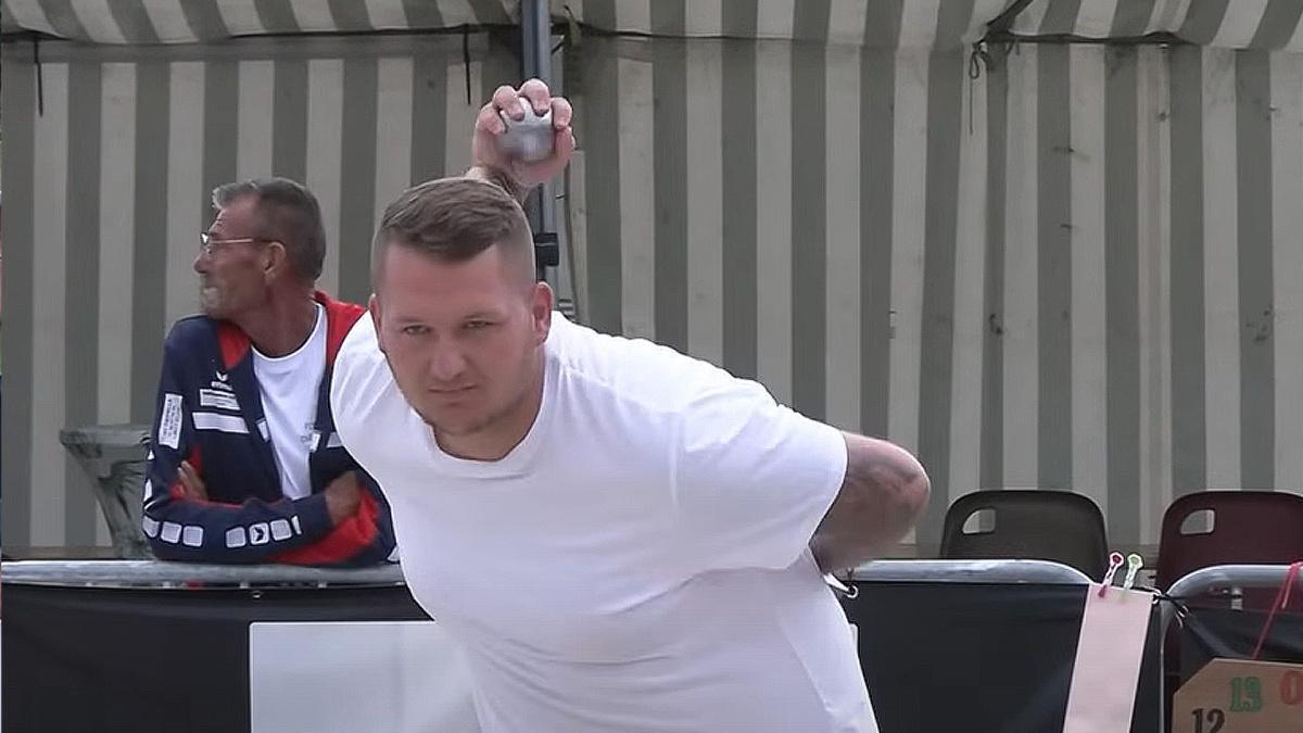La pétanque en format roi : tête-à-tête « Plein Fer » au château de Percey