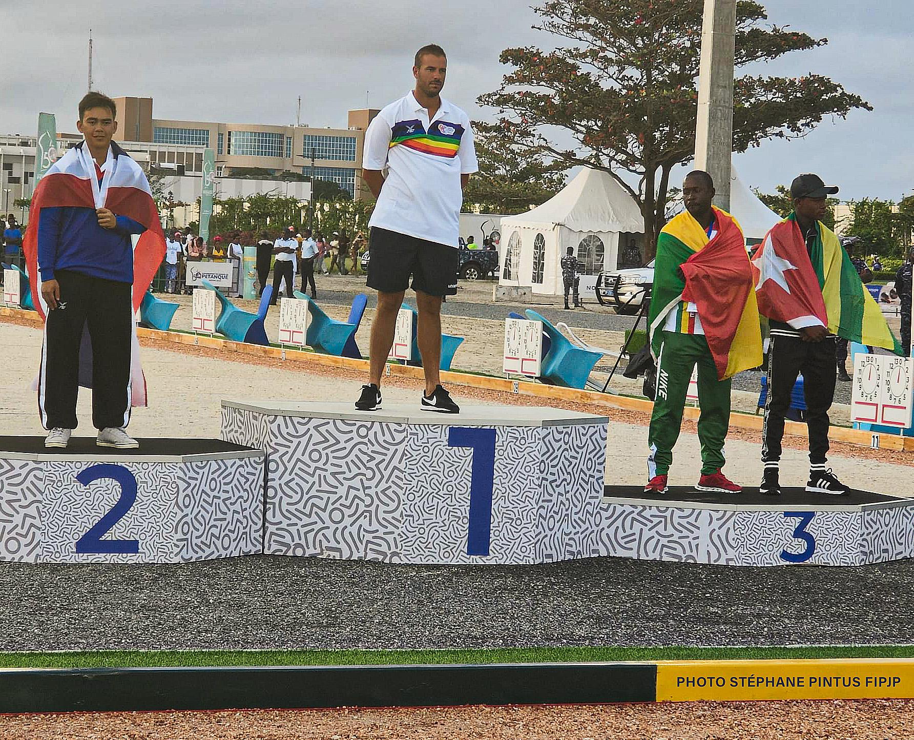 Dylan ROCHER Champion du Monde de tir de précision pétanque 2023 au Bénin