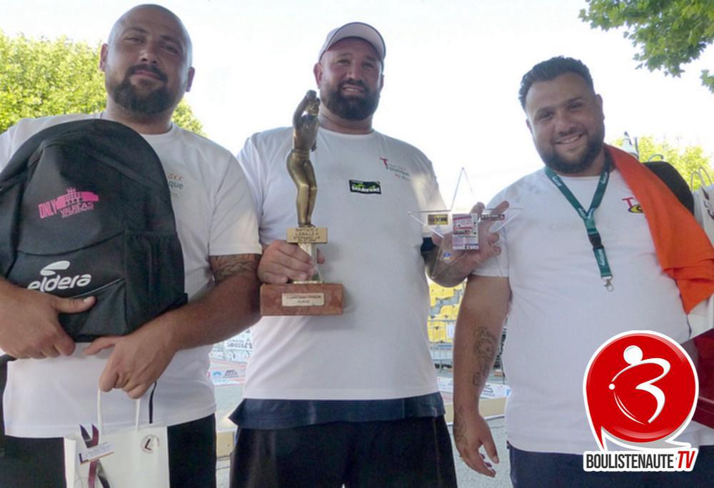 Les vainqueurs - EVEN-MAUREL-BAUDINO - 10ème Supranational open triplette souvenir Didier & Toto Françon 2025 à Valréas - TOP 1000 Pétanque-P1290867