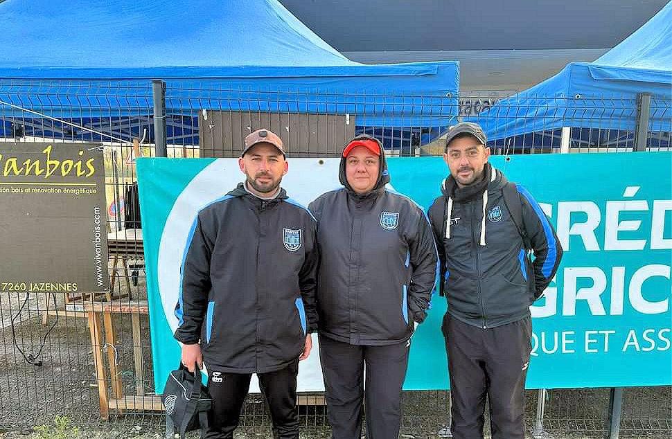 Les champions de Charente-Maritime triplette à pétanque mixte 2023