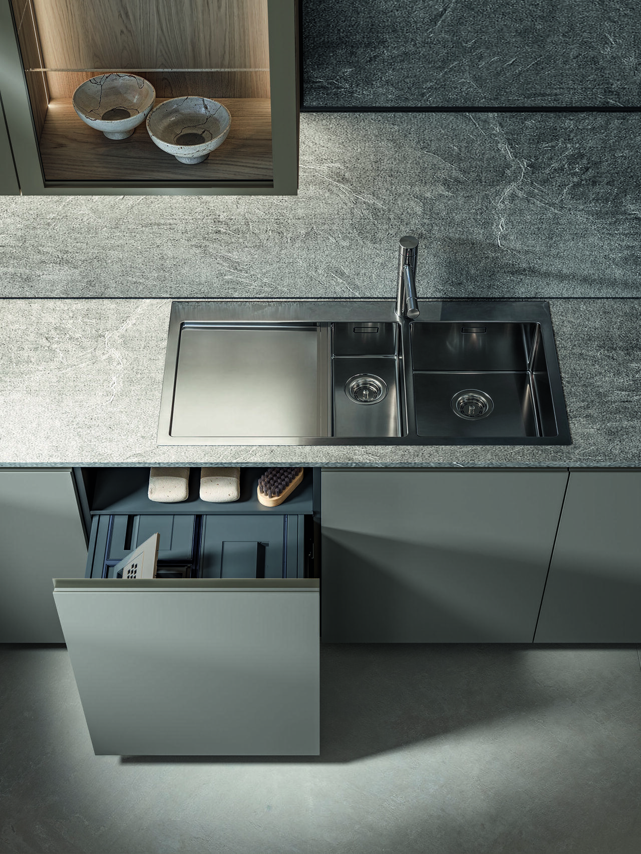 INFINITY_12_part_03-scaled