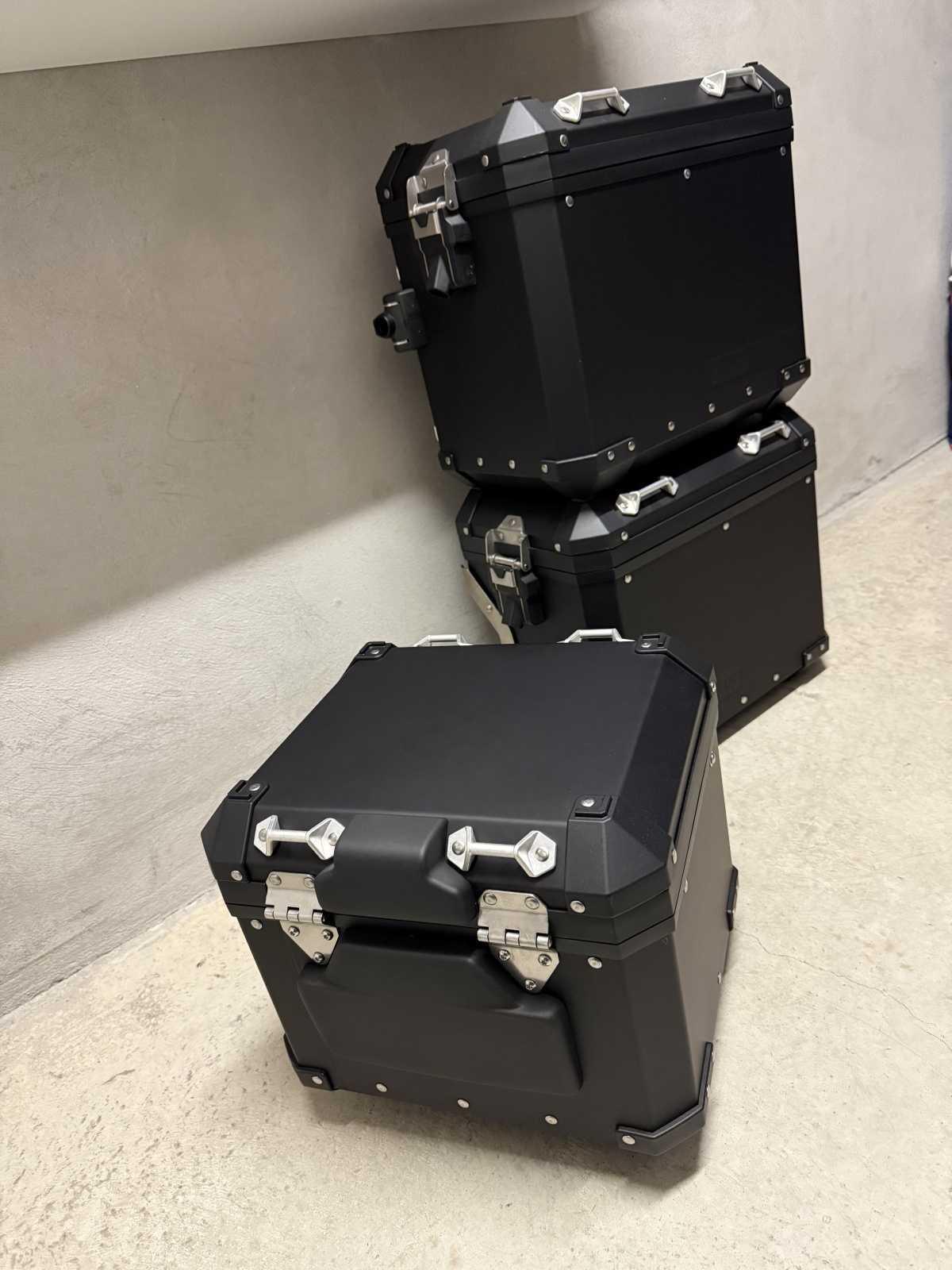 Pack valises latérales + top case Alu Black – BMW