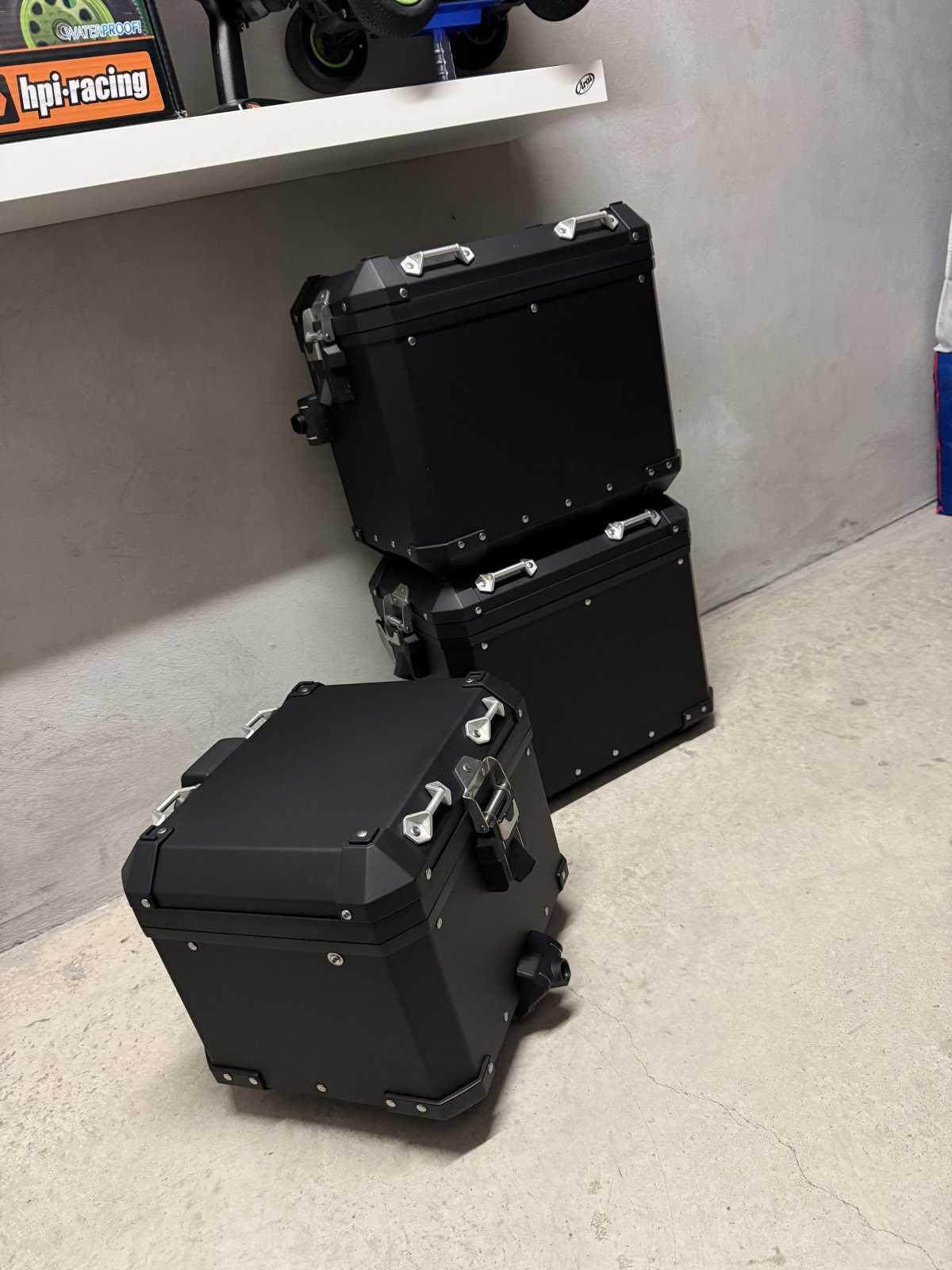 Pack valises latérales + top case Alu Black – BMW