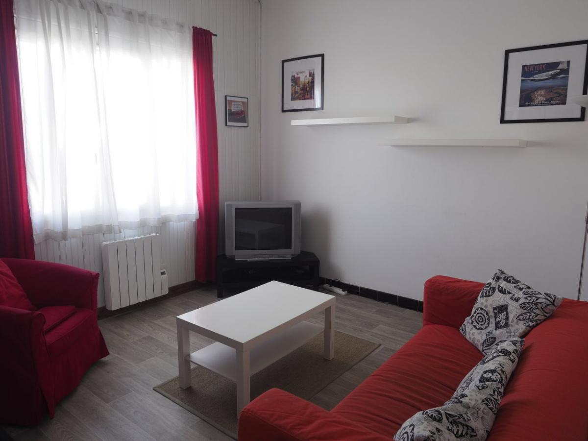 LOCATION STUDIO MEUBLE _ VITROLLES