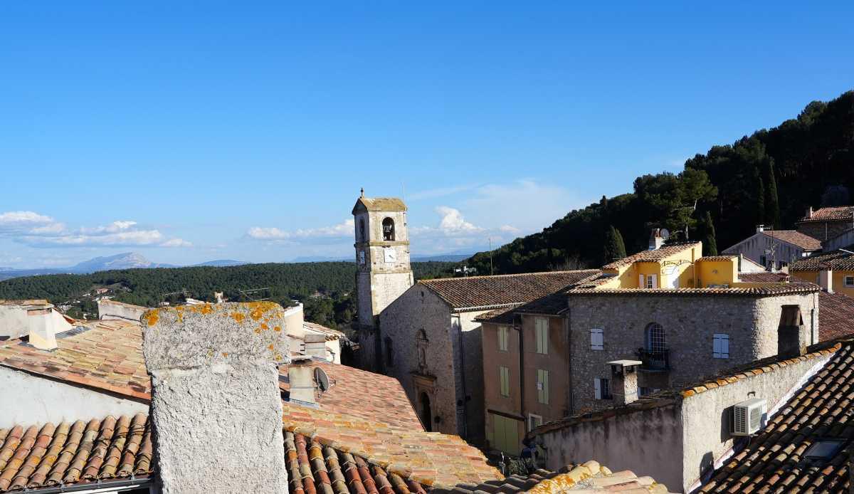 Au coeur du vieux village de Ventabren, une maison d'hôtes luxueuse avec des vues sublimes 
