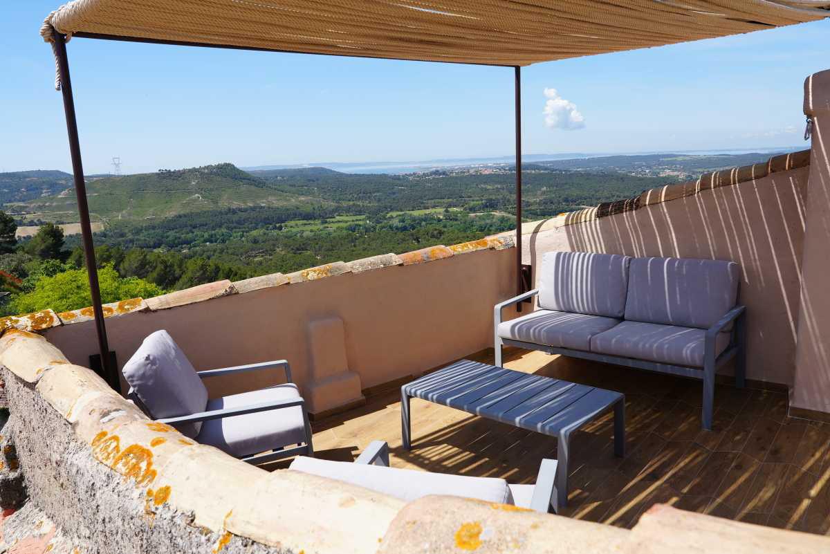 Au coeur du vieux village de Ventabren, une maison d'hôtes luxueuse avec des vues sublimes 