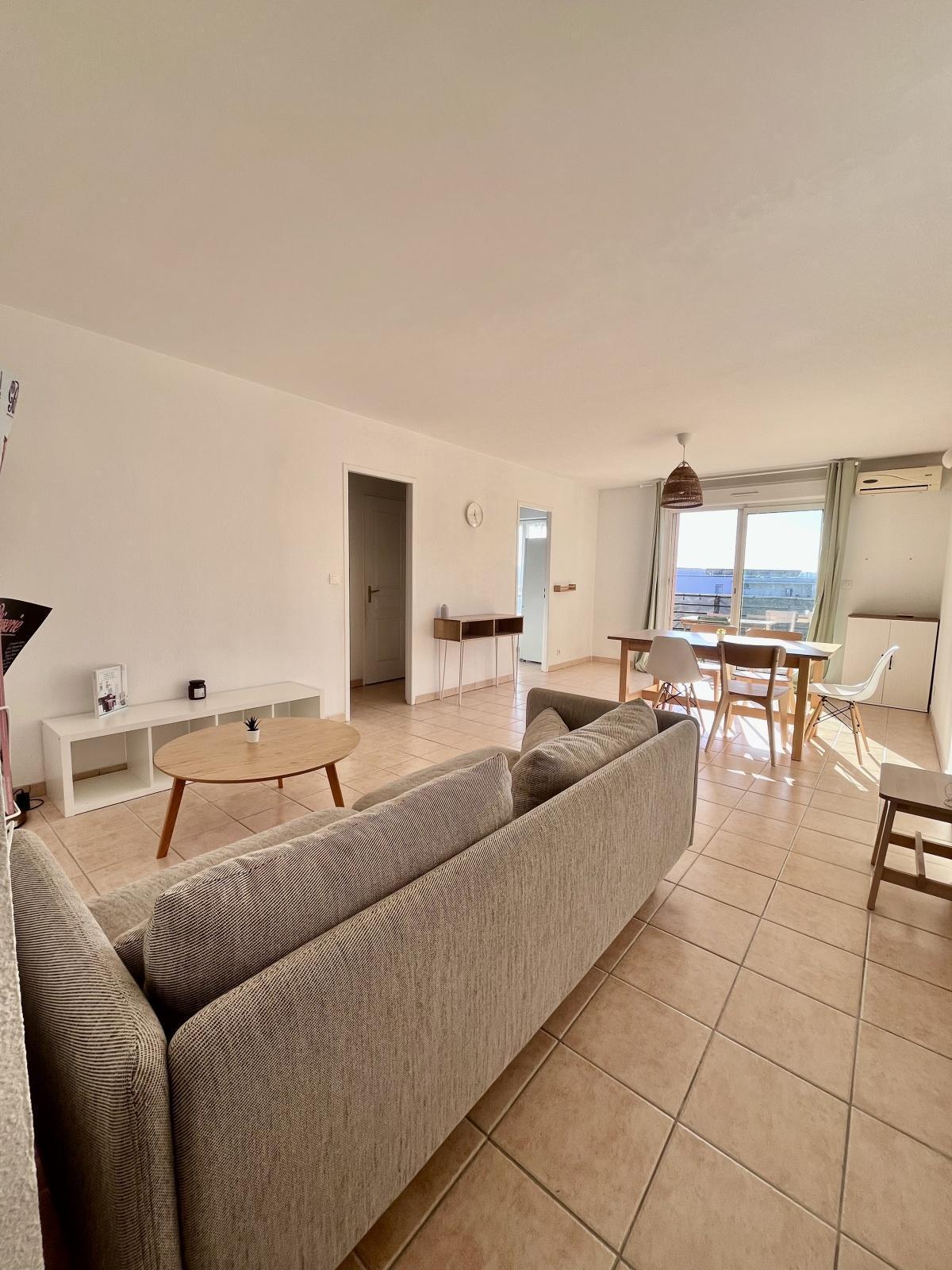 Appartement T3 meublé 70 m² avec terrasse – Garage –Parking