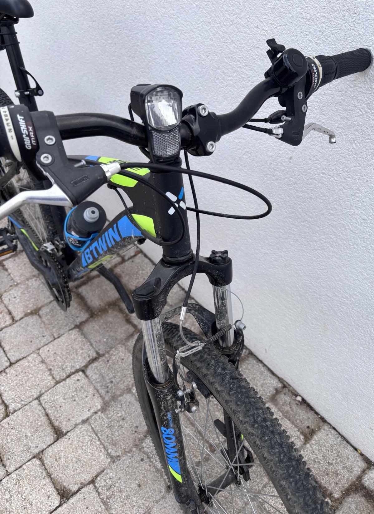 VTT Rockrider 340 taille M très bon état