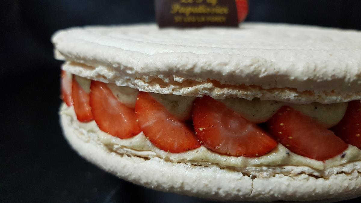 Macaron Pistache / Fraise Macaron Pistache / Fraise