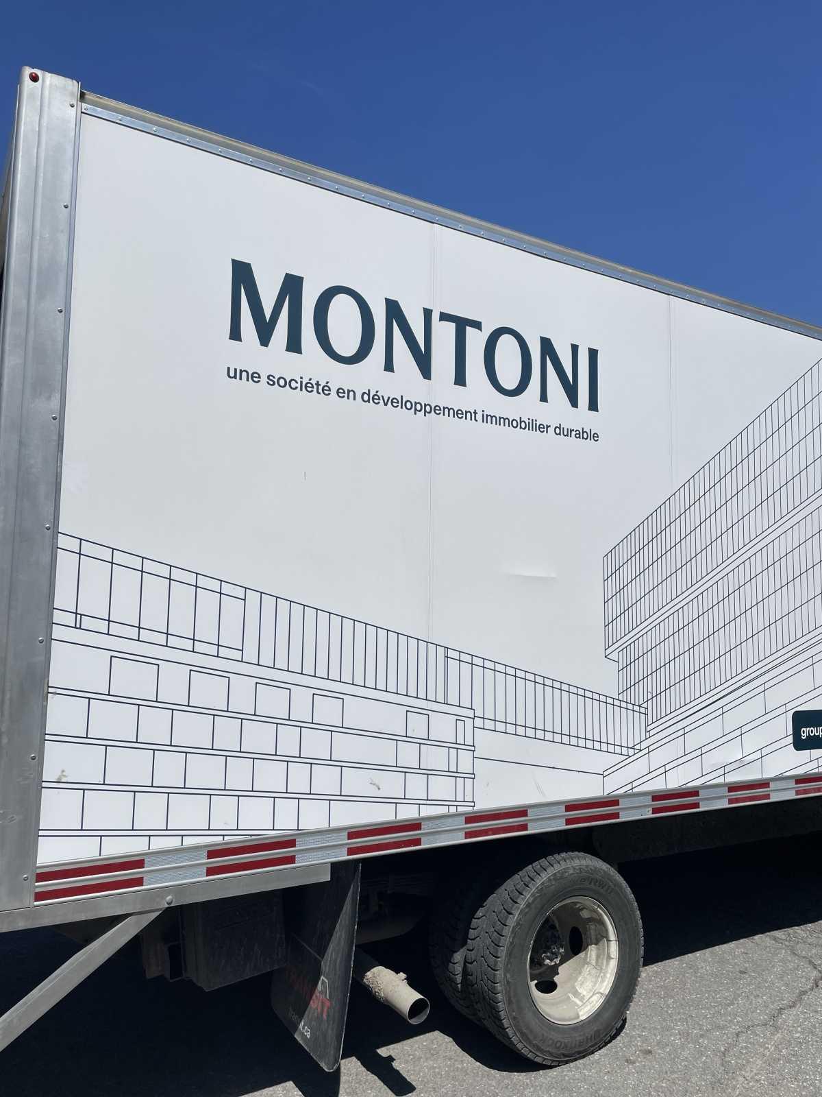 Un immense merci à Montoni! 
