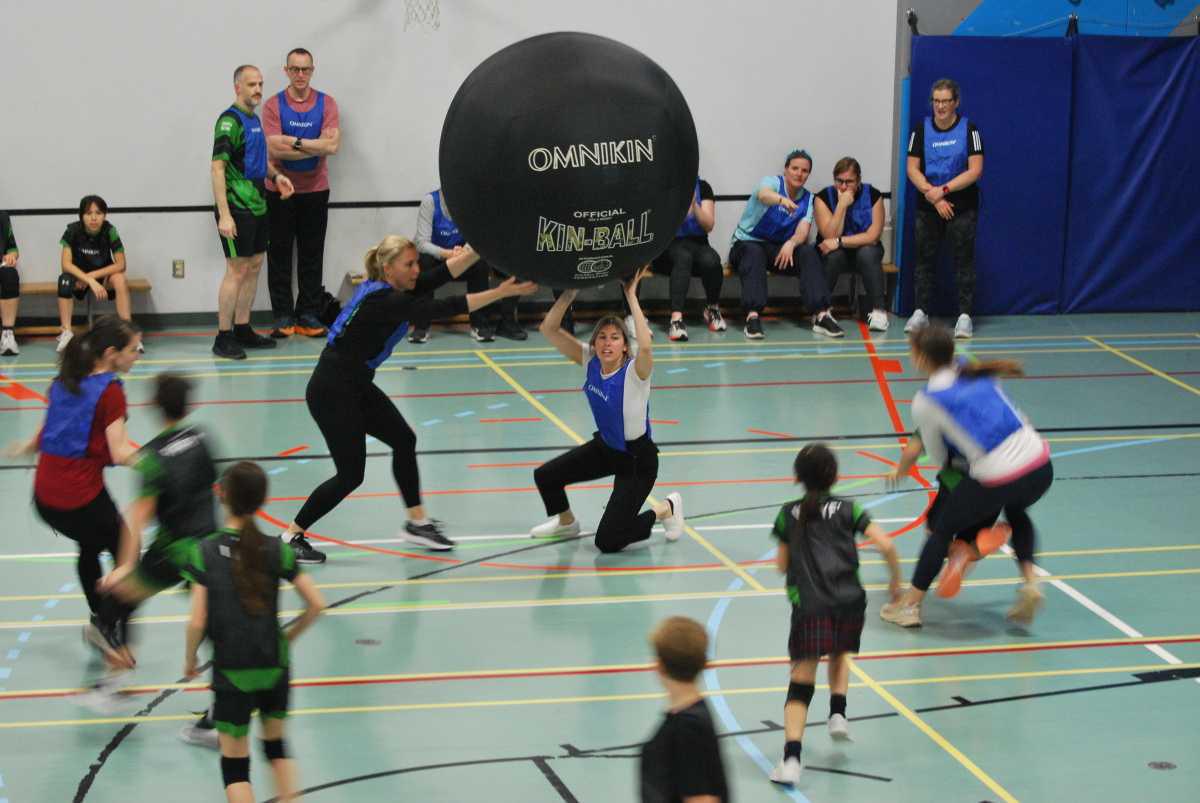 Kinball élèves vs AST
