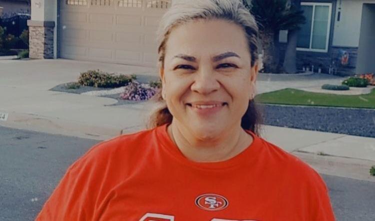 4 pack of fragrances for reposting on Facebook