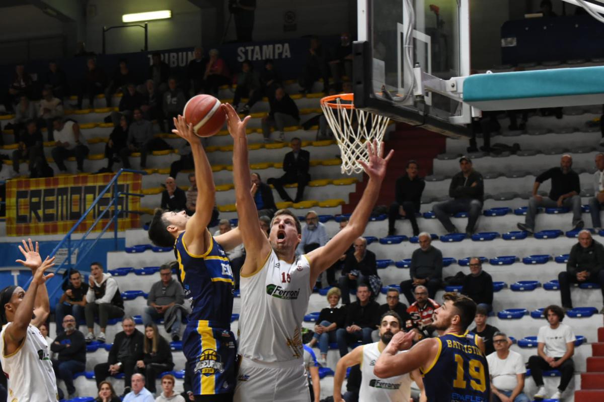 ELAchem senza scampo, Juvi Ferraroni domina 99-76 ELAchem senza scampo, Juvi Ferraroni domina 99-76