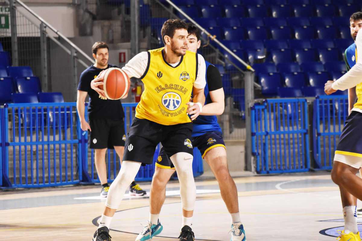 Ceron subito al lavoro: "Vigevano grande opportunità, trasmetterò la mia carica" Ceron subito al lavoro: "Vigevano grande opportunità, trasmetterò la mia carica"