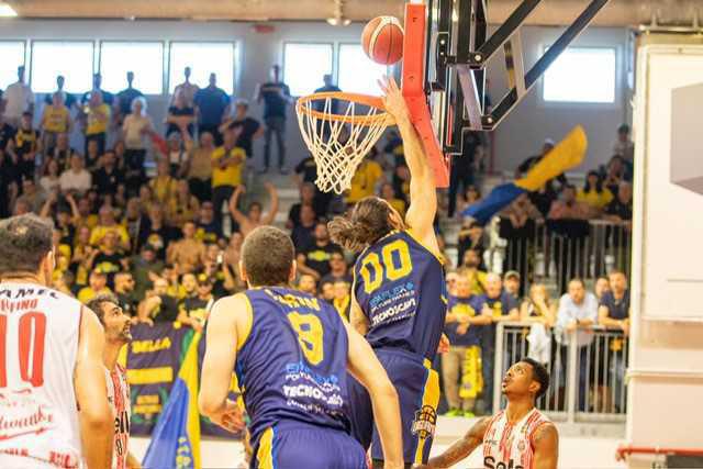 PLAYOFF!!!! PLAYOFF!!!!