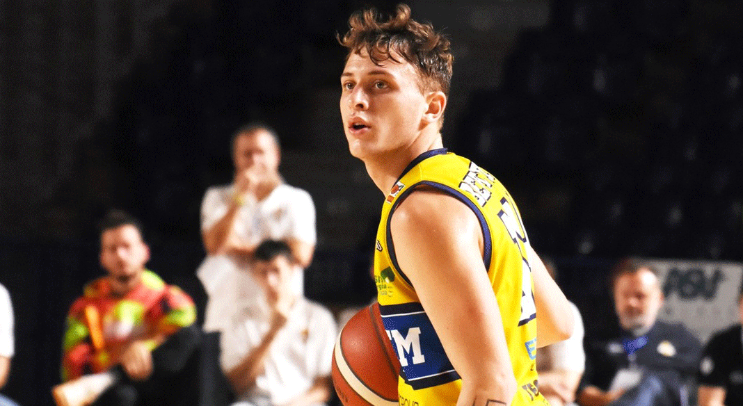 Bertetti e la riabilitazione alla spalla: "Cercherò in ogni modo di esserci contro Forlì". Out D'Alessandro Bertetti e la riabilitazione alla spalla: "Cercherò in ogni modo di esserci contro Forlì". Out D'Alessandro