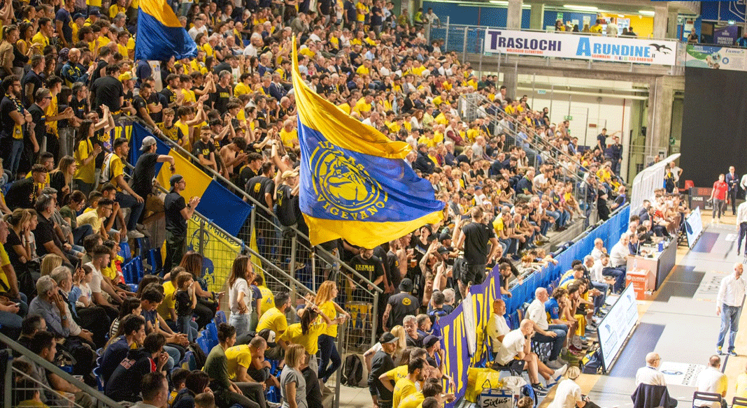 Il cuore di Vigevano è grande: battuta Forlì 76-67, si va a gara-4 Il cuore di Vigevano è grande: battuta Forlì 76-67, si va a gara-4