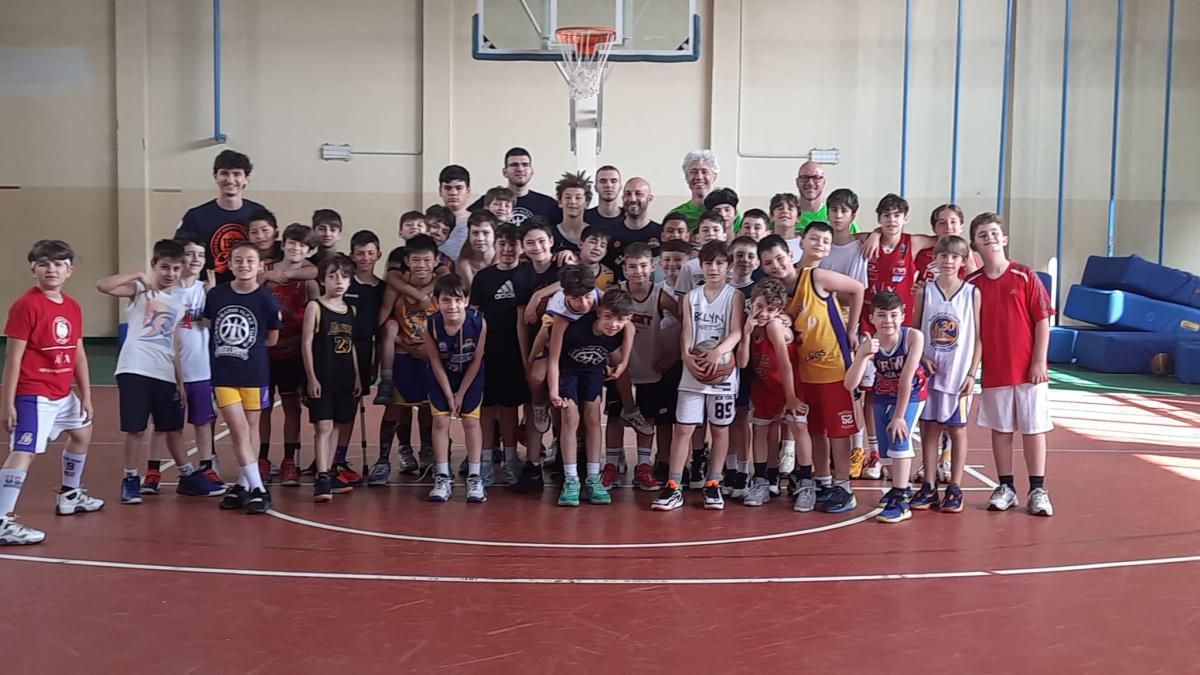 Quasi cento ragazzi al VCamp organizzato da CAT in collaborazione con Vigevano 1955  Quasi cento ragazzi al VCamp organizzato da CAT in collaborazione con Vigevano 1955