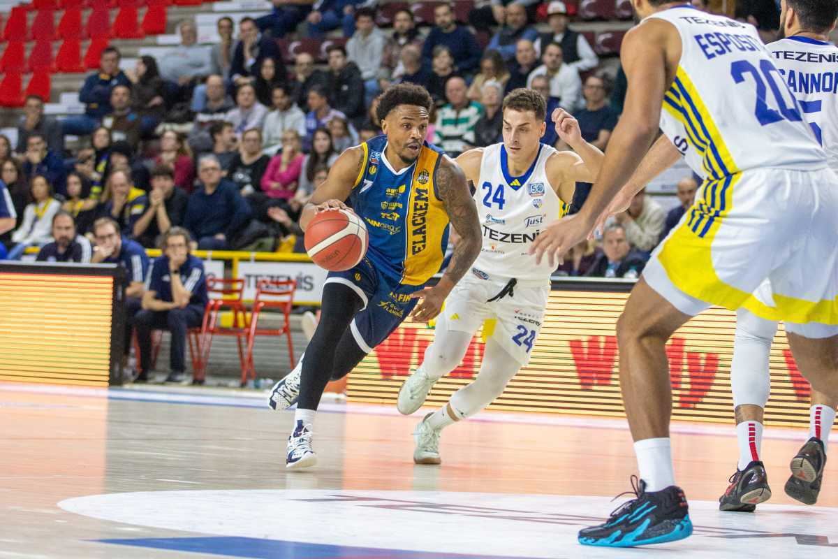 Spaccasassi: "Non abbiamo fatto nulla di quanto preparato, chiediamo scusa ai nostri tifosi" Spaccasassi: "Non abbiamo fatto nulla di quanto preparato, chiediamo scusa ai nostri tifosi"