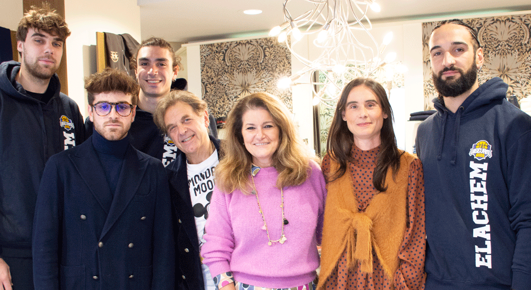 "Casari abbigliamento" partner di Vigevano 1955 "Casari abbigliamento" partner di Vigevano 1955