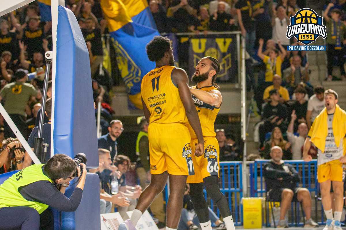 Il cuore di Vigevano è più forte di Cantù: 89-85 e la ELAchem torna a vincere Il cuore di Vigevano è più forte di Cantù: 89-85 e la ELAchem torna a vincere