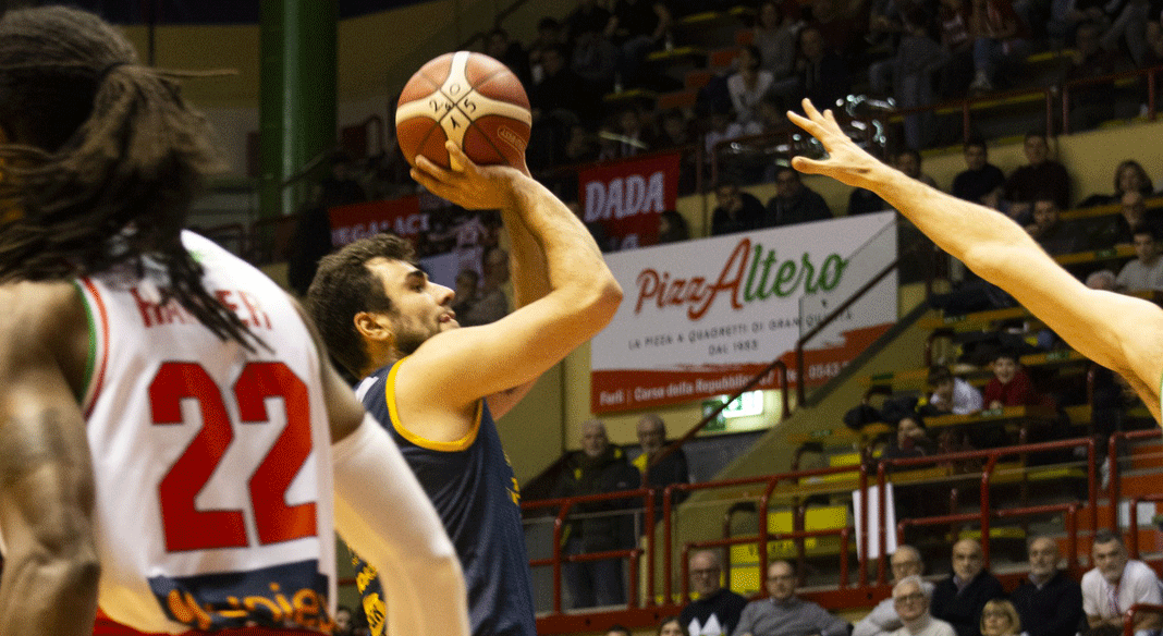 Stefanini "MVP Ducale" della 17a giornata, consolida il primato nella classifica generale Stefanini "MVP Ducale" della 17a giornata, consolida il primato nella classifica generale