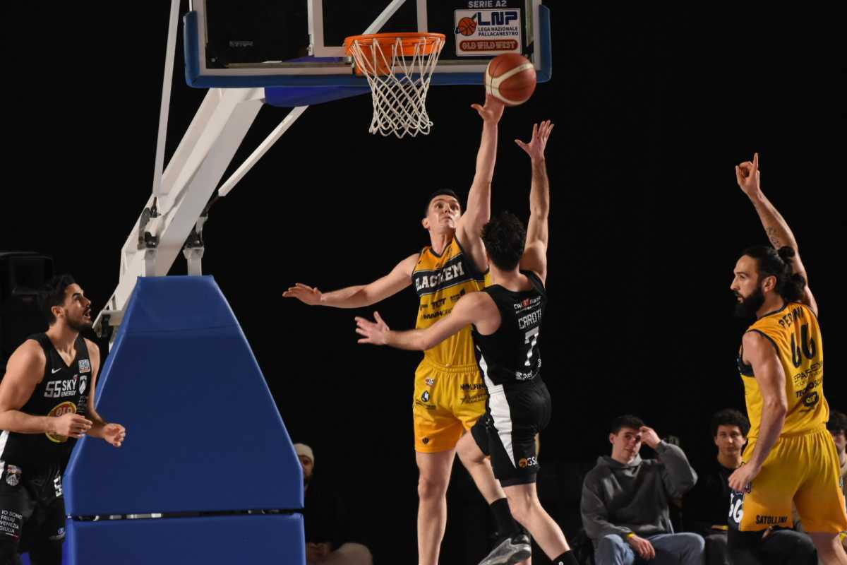 Risultati e classifica della 24sima giornata di serie A2 Risultati e classifica della 24sima giornata di serie A2