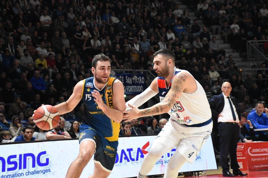 Stefanini e il ds Biganzoli ospiti di "Terzo Tempo" su Milano Pavia TV. Votate l'"MVP Ducale" Stefanini e il ds Biganzoli ospiti di "Terzo Tempo" su Milano Pavia TV. Votate l'"MVP Ducale"