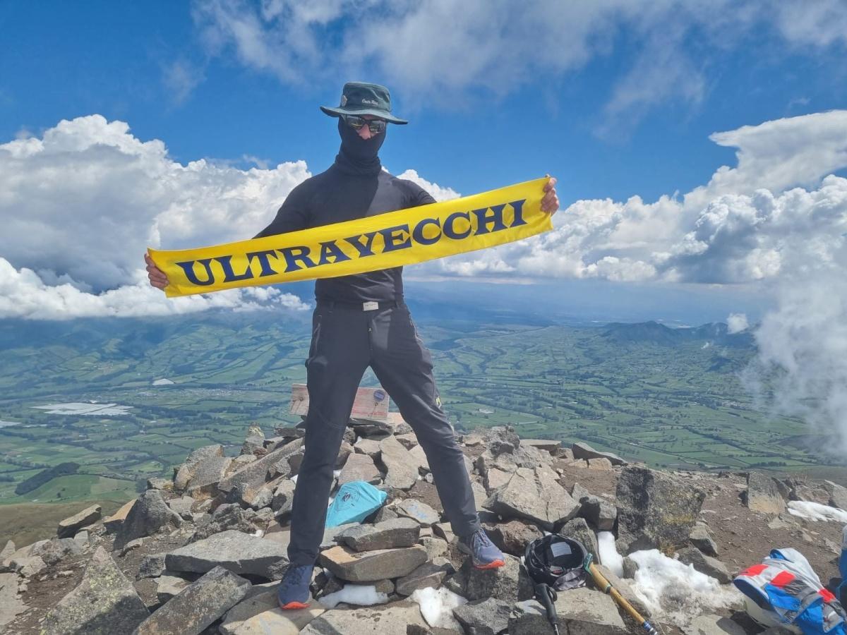 Vigevano 1955 in cima al mondo con il tifoso Luca Colli. Venerdì 28/02 le sue imprese al Cagnoni Vigevano 1955 in cima al mondo con il tifoso Luca Colli. Venerdì 28/02 le sue imprese al Cagnoni