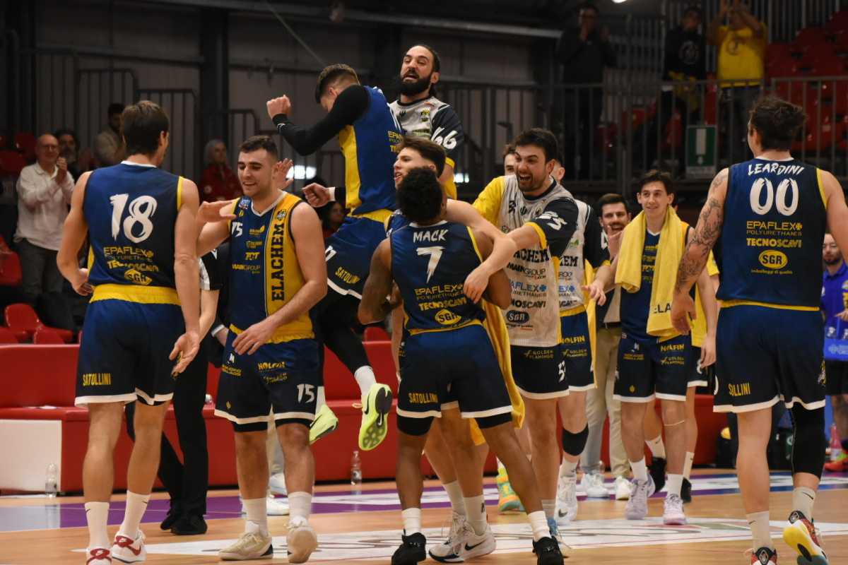 Vigevano espugna Piacenza e torna a respirare: Assigeco battuta 75-80